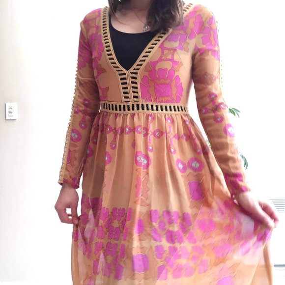 Sheer Beach Dress with built in bodysuit - Picture 4 of 4